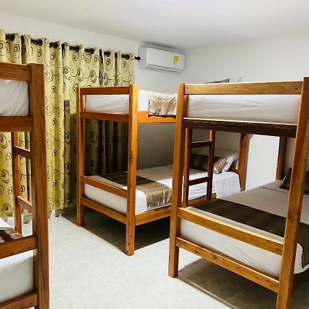 Hostal Casa San Pedro Santa Marta  Ngoại thất bức ảnh