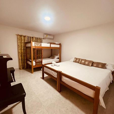 Hostal Casa San Pedro Santa Marta  Ngoại thất bức ảnh