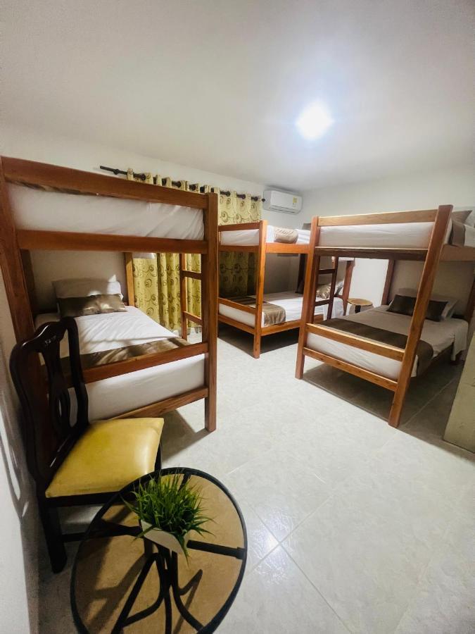 Hostal Casa San Pedro Santa Marta  Ngoại thất bức ảnh
