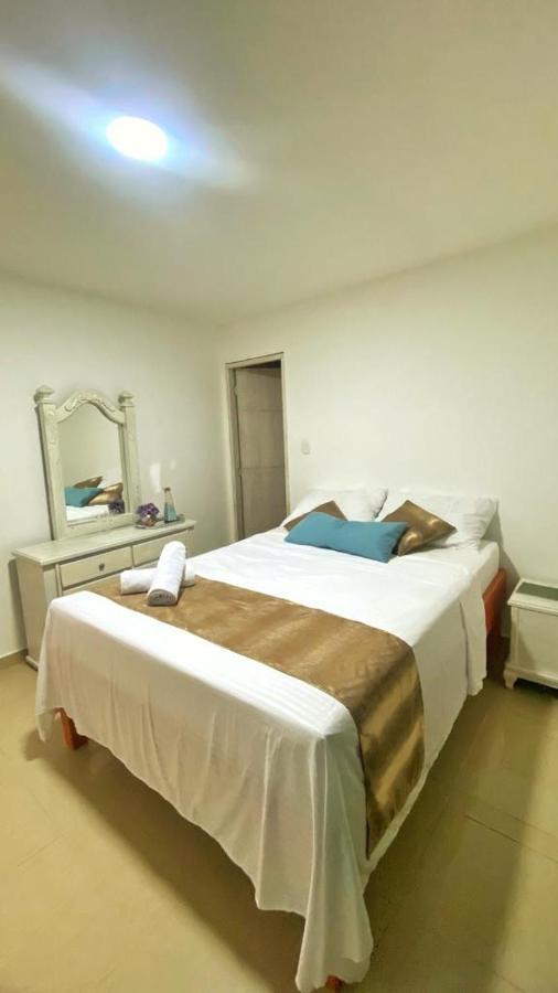 Hostal Casa San Pedro Santa Marta  Ngoại thất bức ảnh